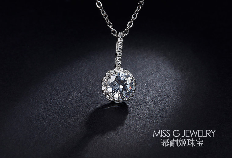 簡約時(shí)尚款s925銀鋯石吊墜